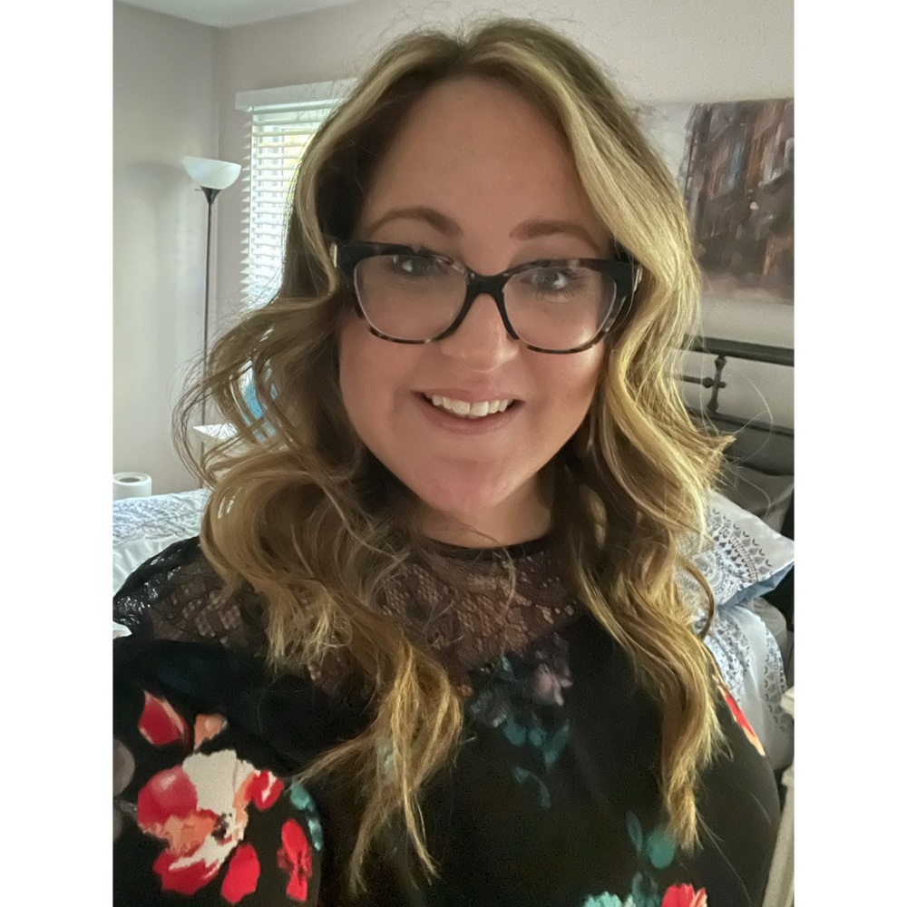 Meet your Posher, Shari